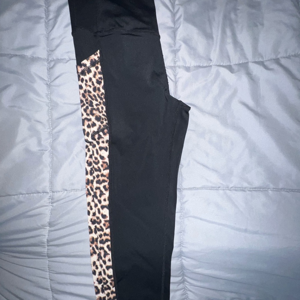 Zyia Leggings